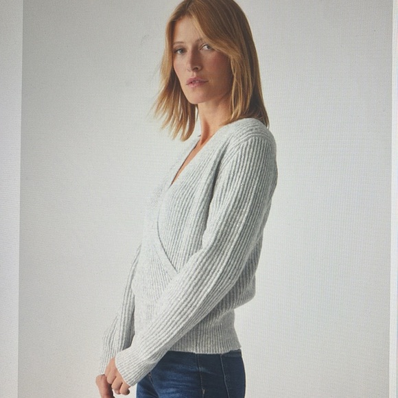 NWT Michael Stars Laurel Sequin Sweater.   Size Large - Picture 2 of 5